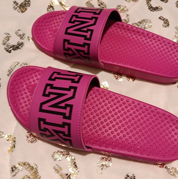 Victoria Secret Pink Slides - Picture 5 of 6